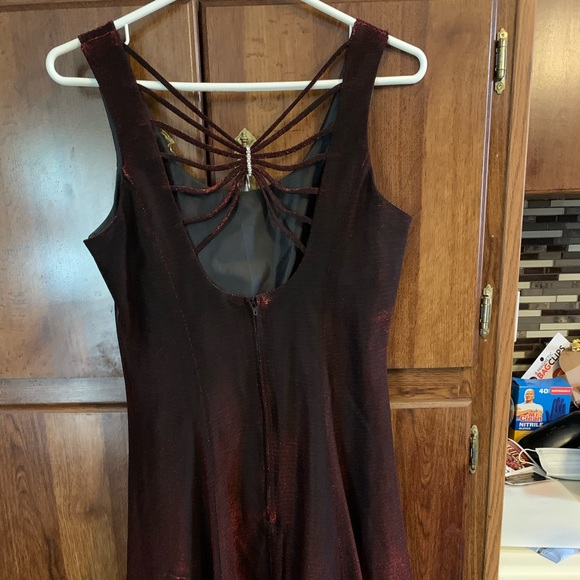 Dress - Picture 3 of 7